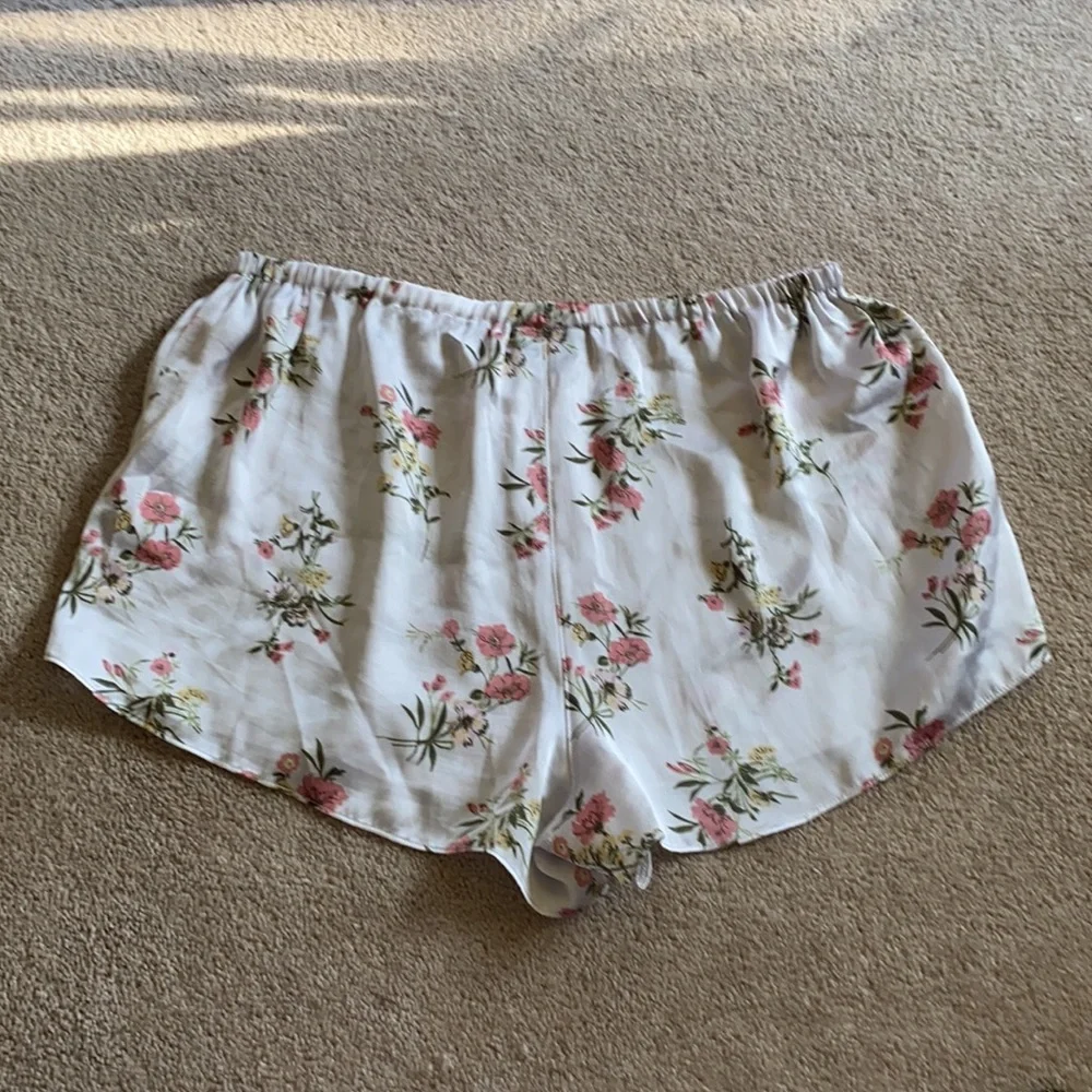💌[ Topshop ] Satiny Floral Shorts & Tank Pajama Set - Picture 7 of 16